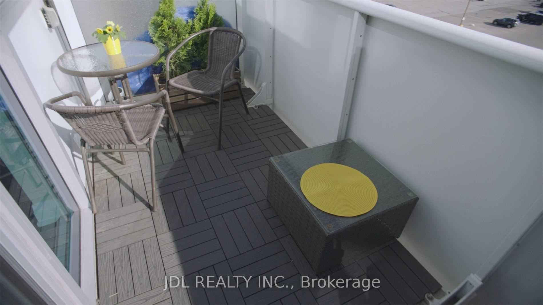 65 Speers Road Unit 514 photo 13