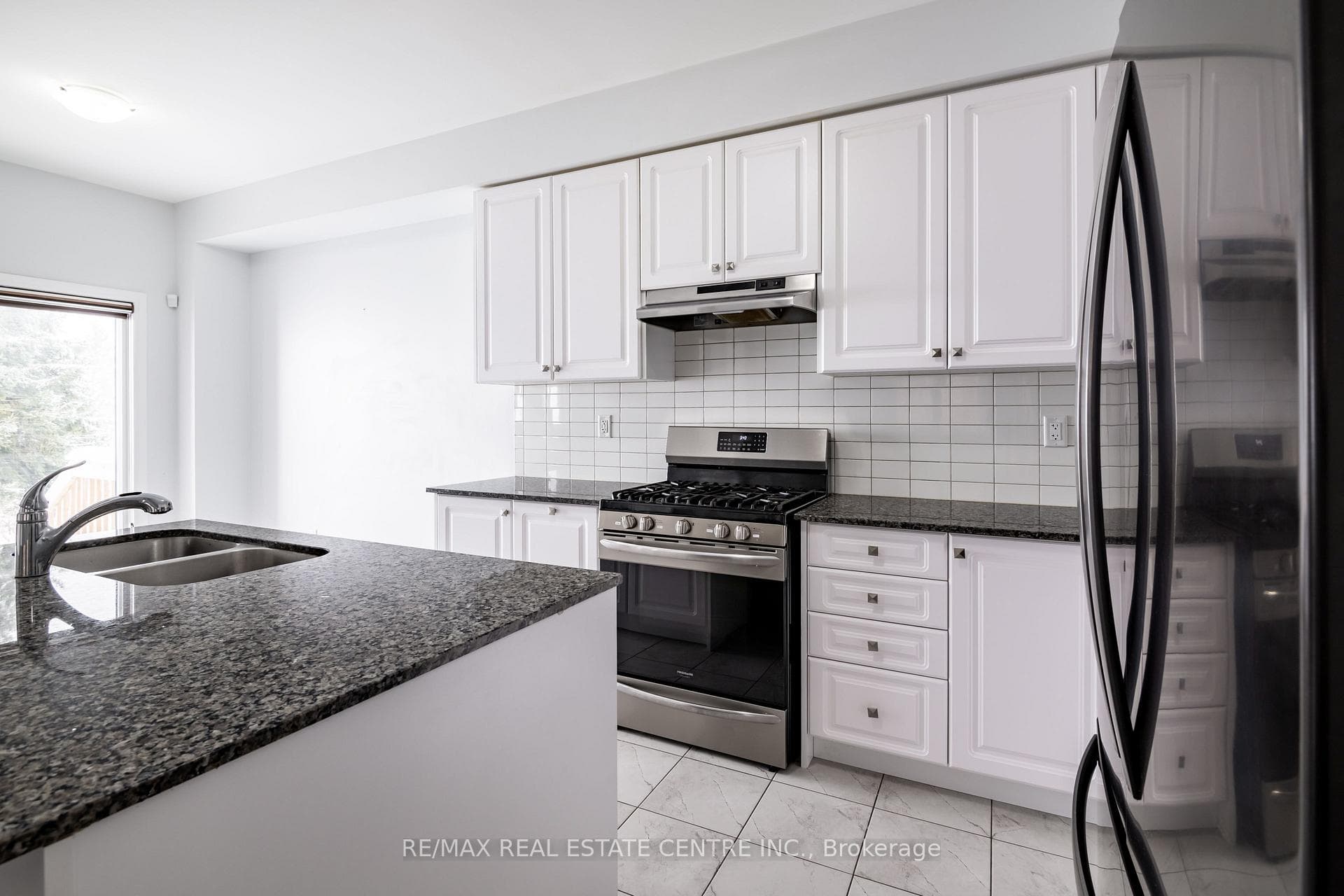 45 Rainey Drive photo 11