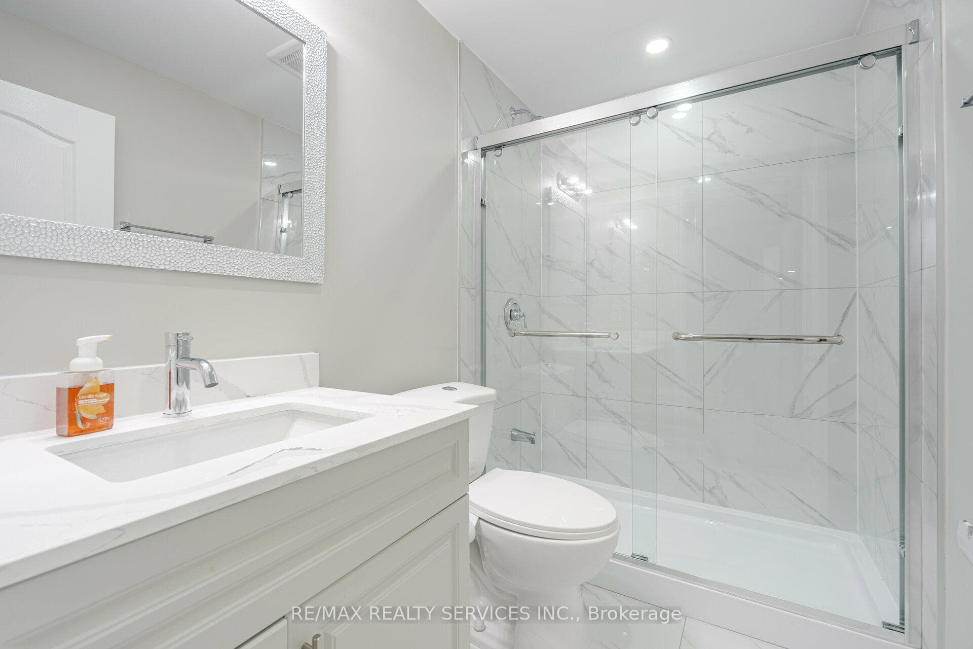 53 Ash Hill Avenue photo 27