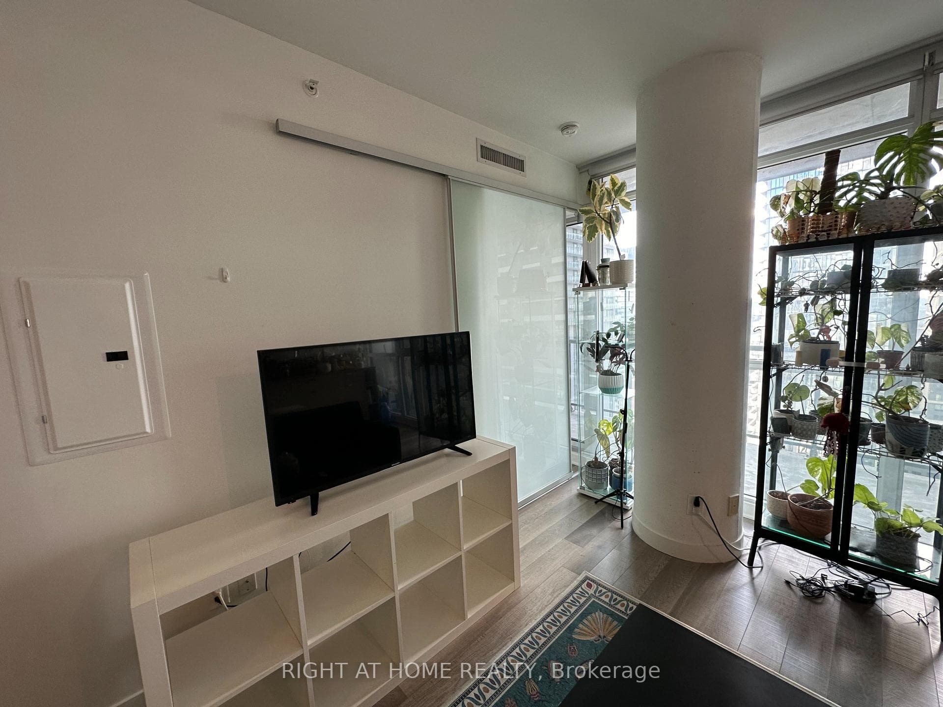 290 Adelaide Street Unit 2501 photo 5