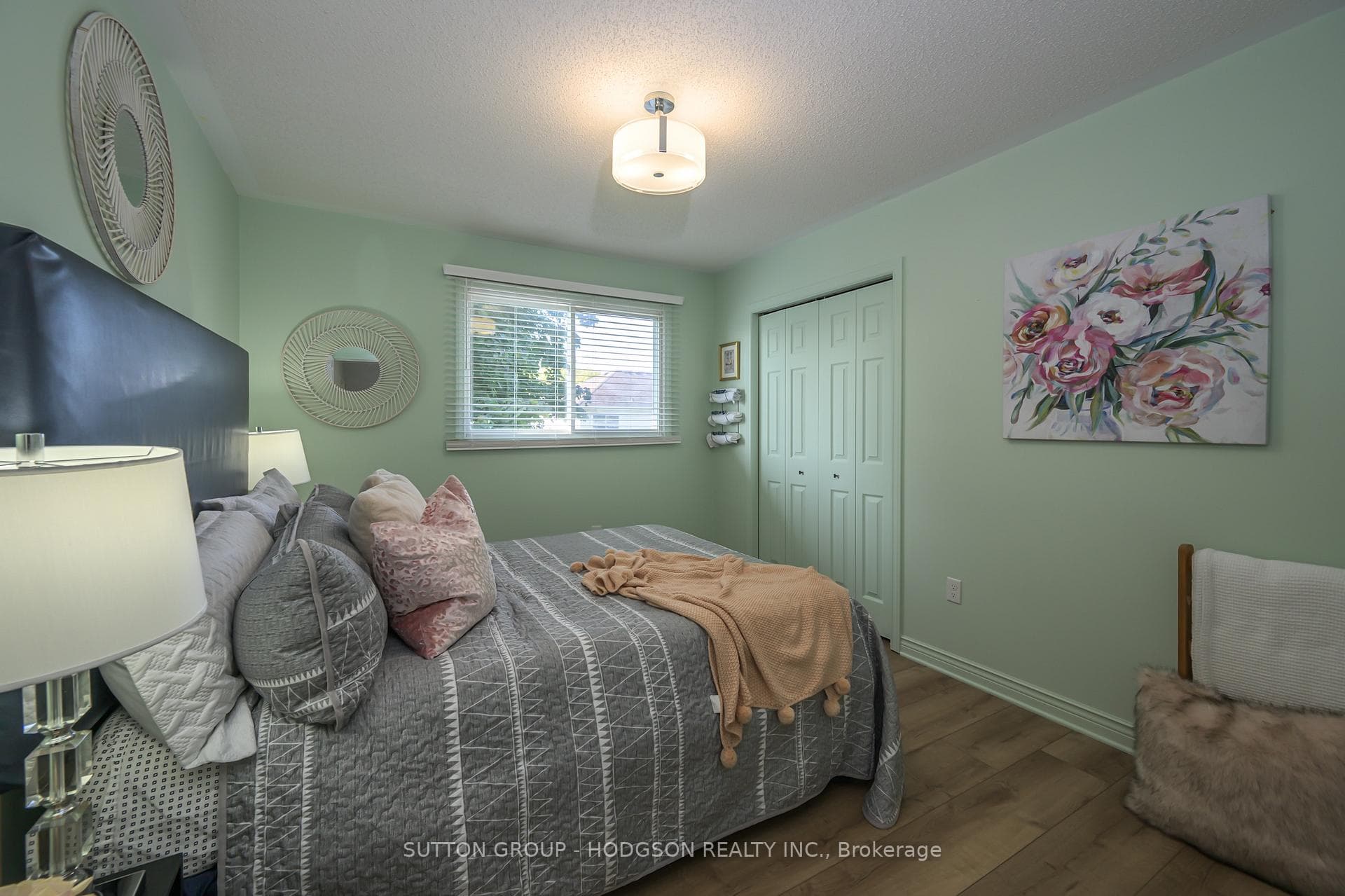 71 Laurel Crescent photo 25