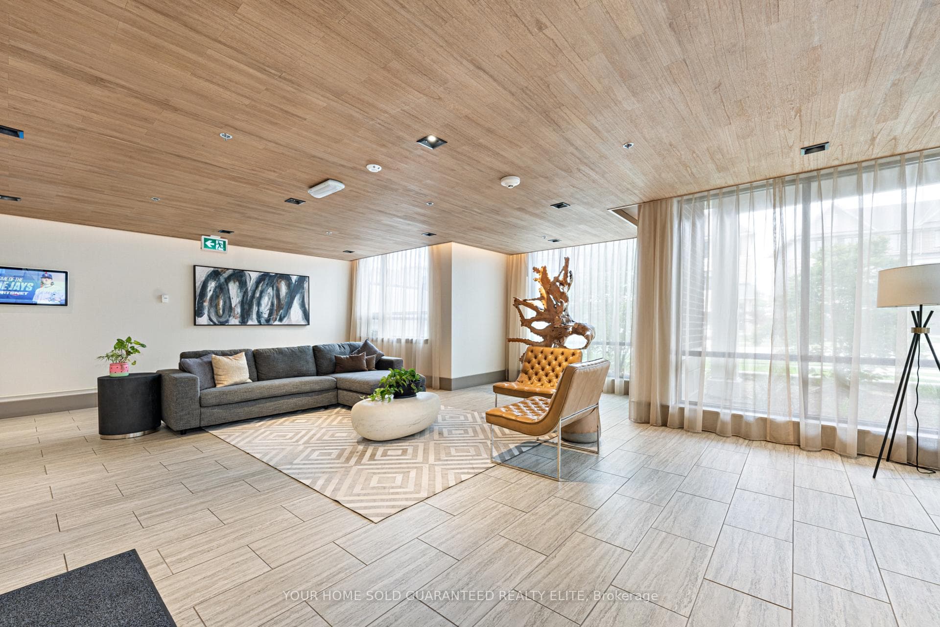 *Lobby