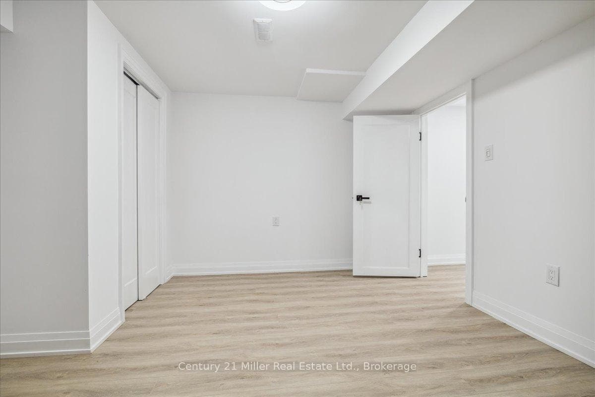 91 Oneida Boulevard Unit Basement photo 10
