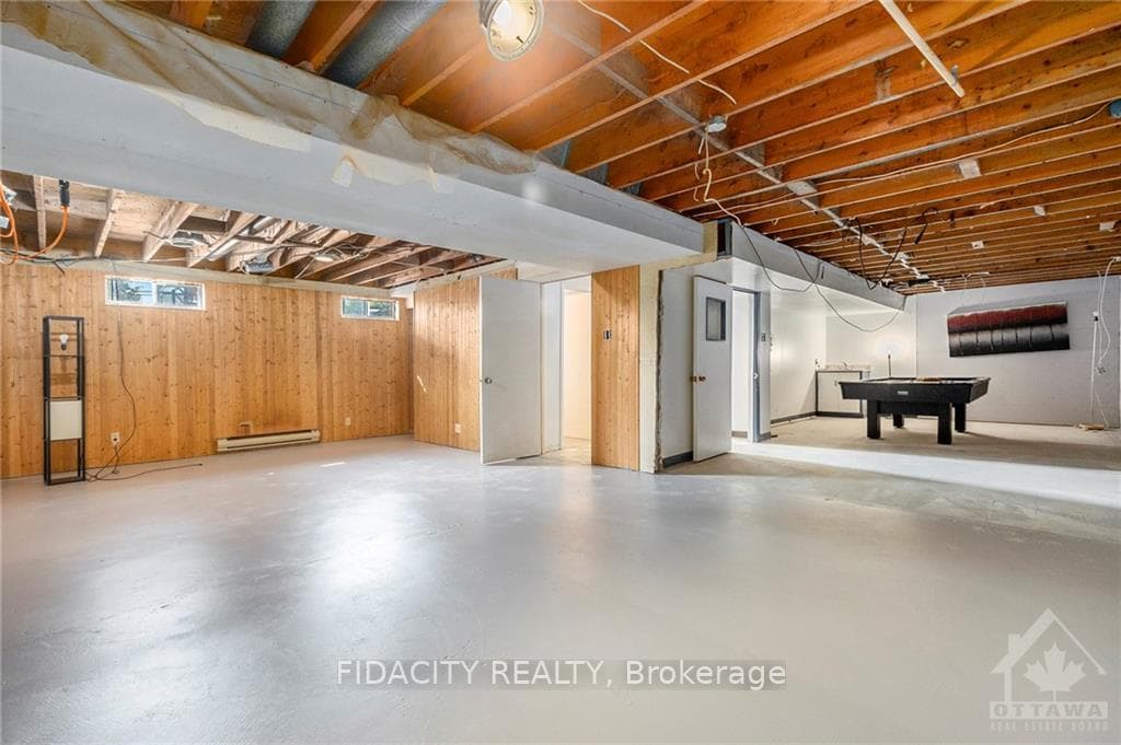 2956 RIVER Road photo 20