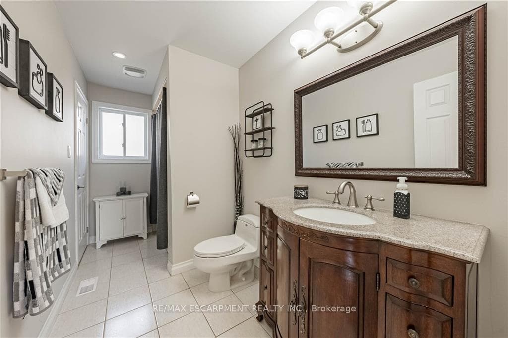 83 Forestgate Drive photo 17