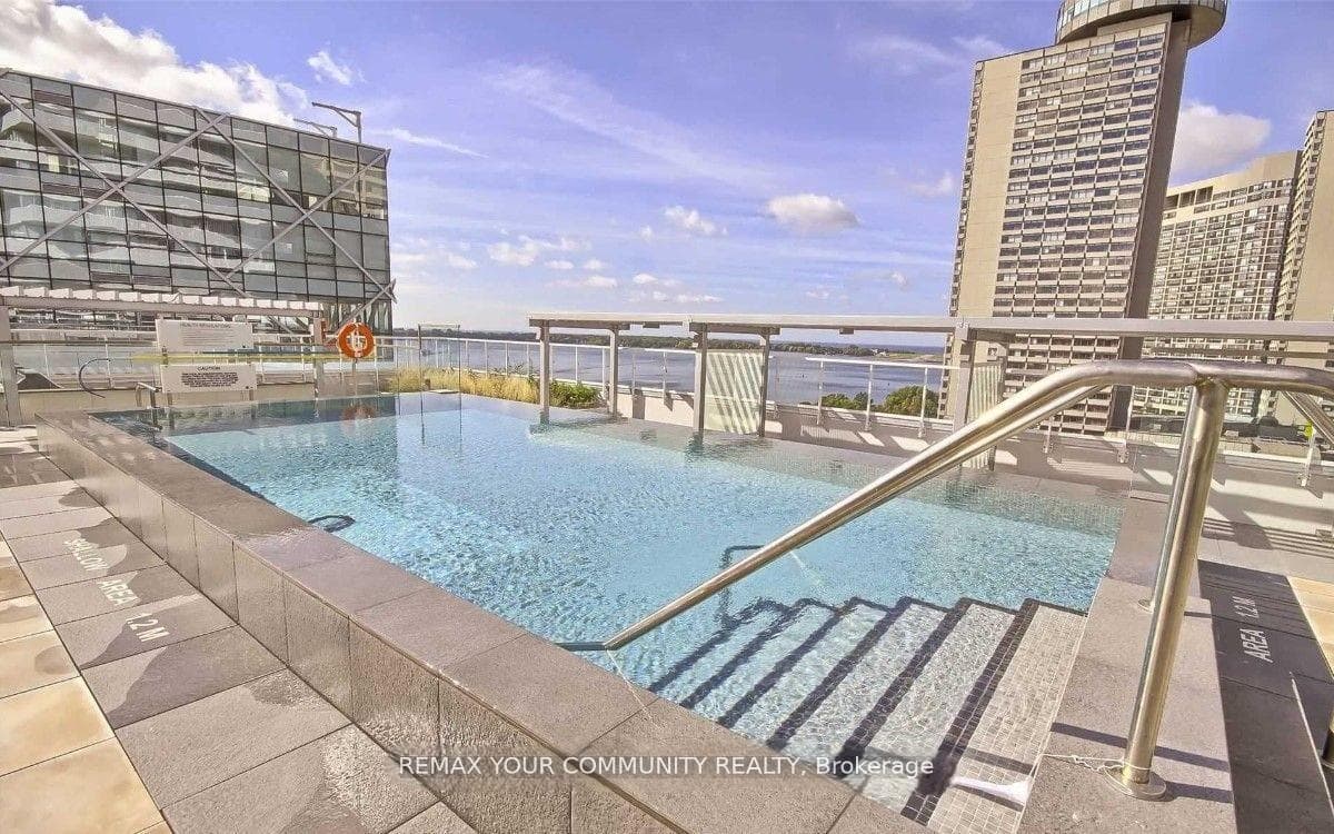 15 Queens Quay Unit 408 photo 27