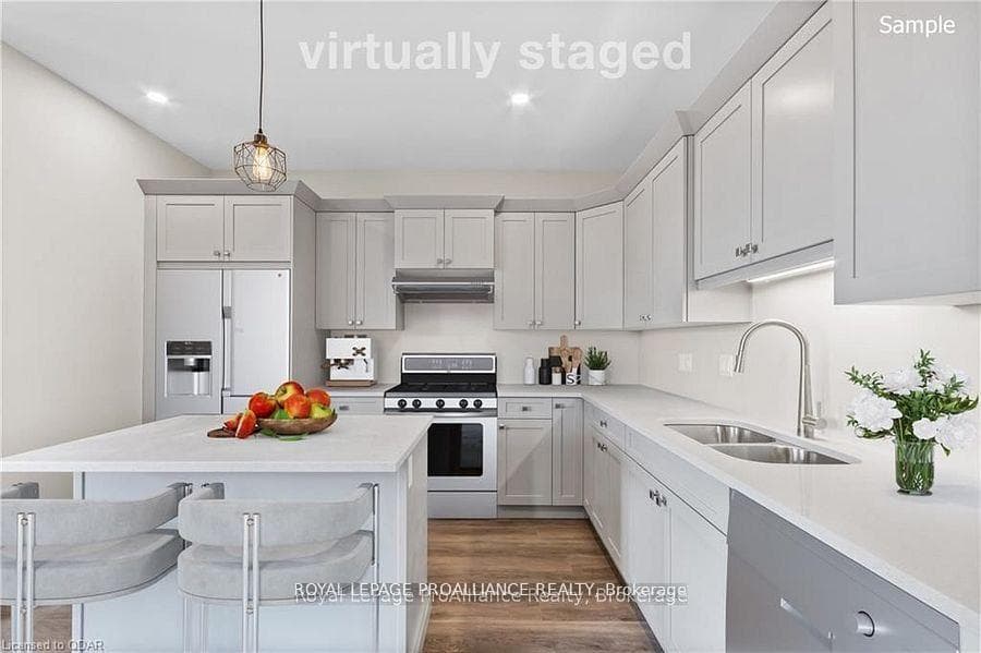 15 Arthur Street Unit 104 photo 2