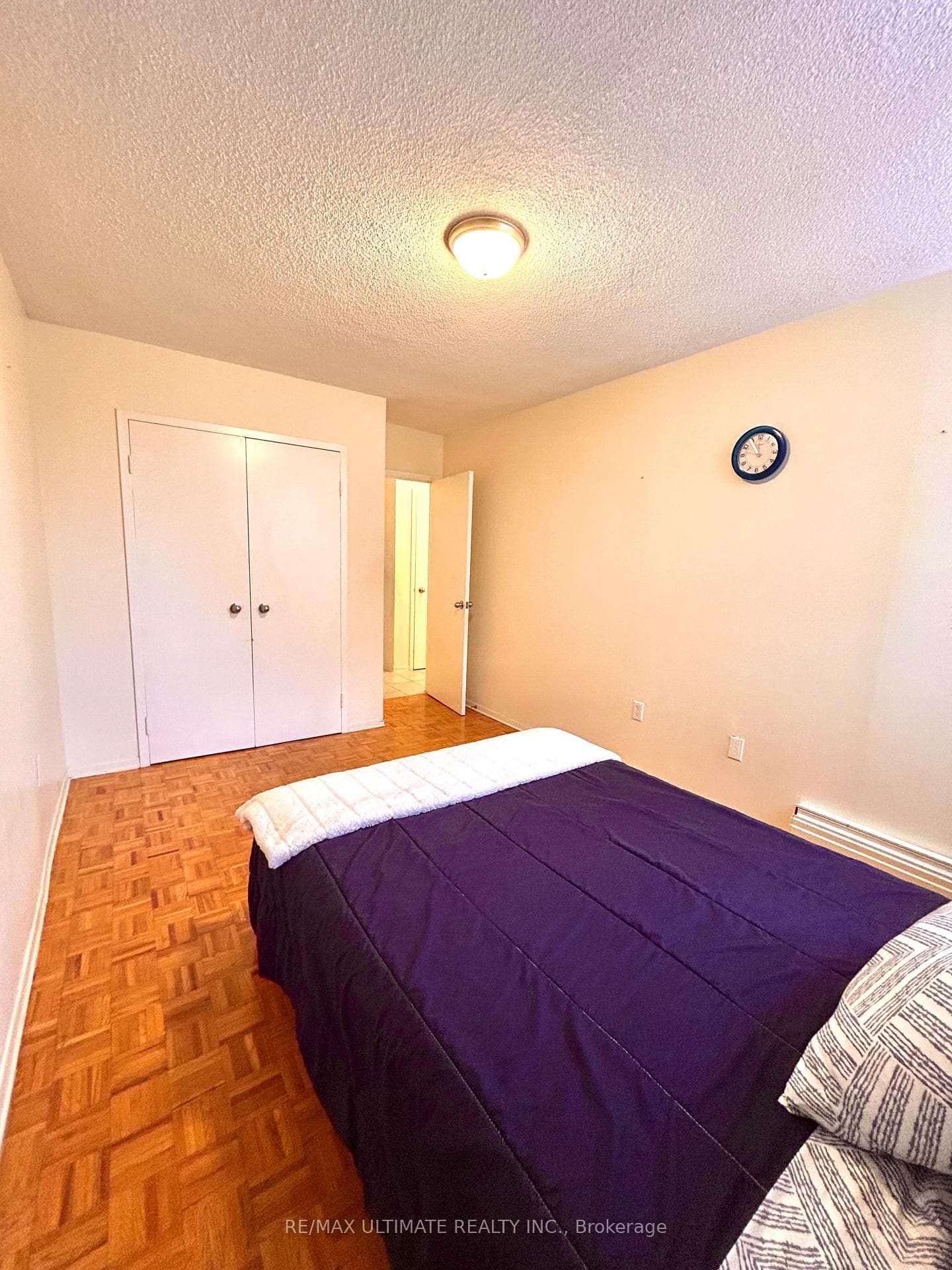 151 La Rose Avenue Unit 409 photo 12