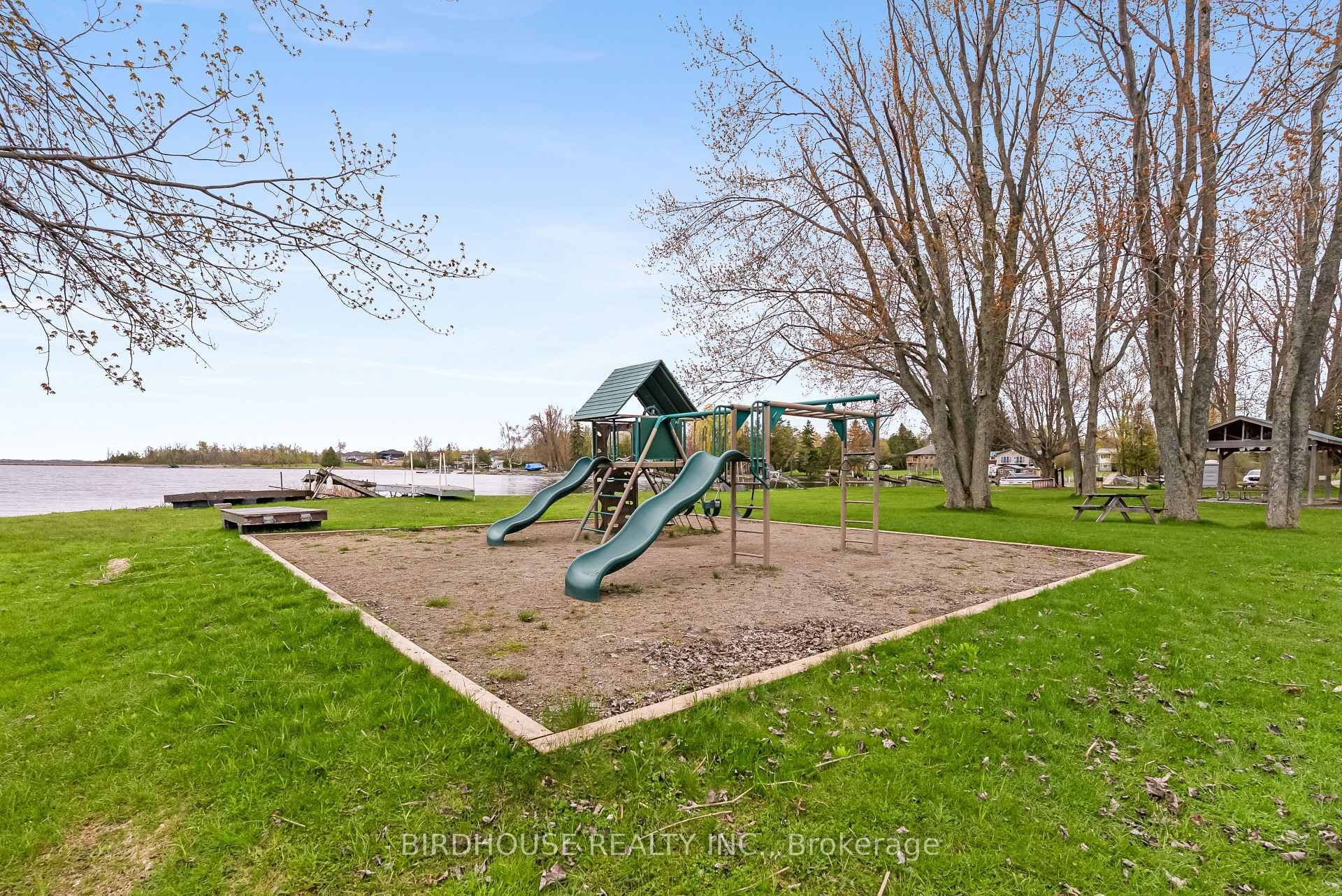 259 George Drive photo 37