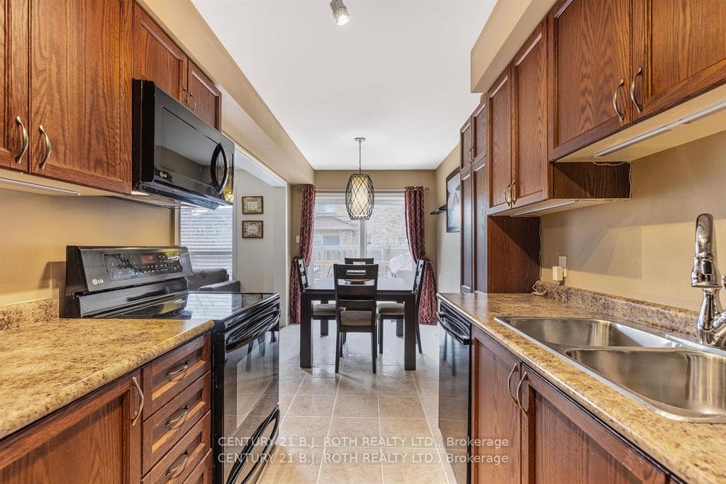 24 Southwoods Crescent Unit 88 photo 9