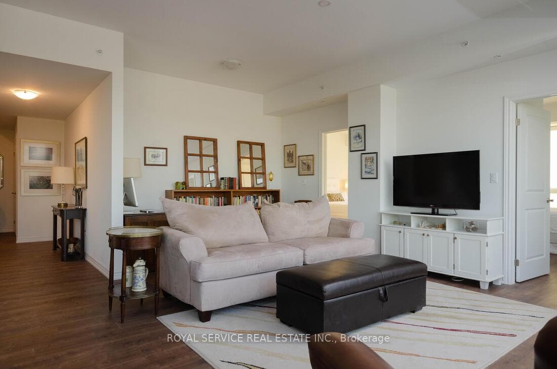 109 King Avenue Unit 604 photo 25