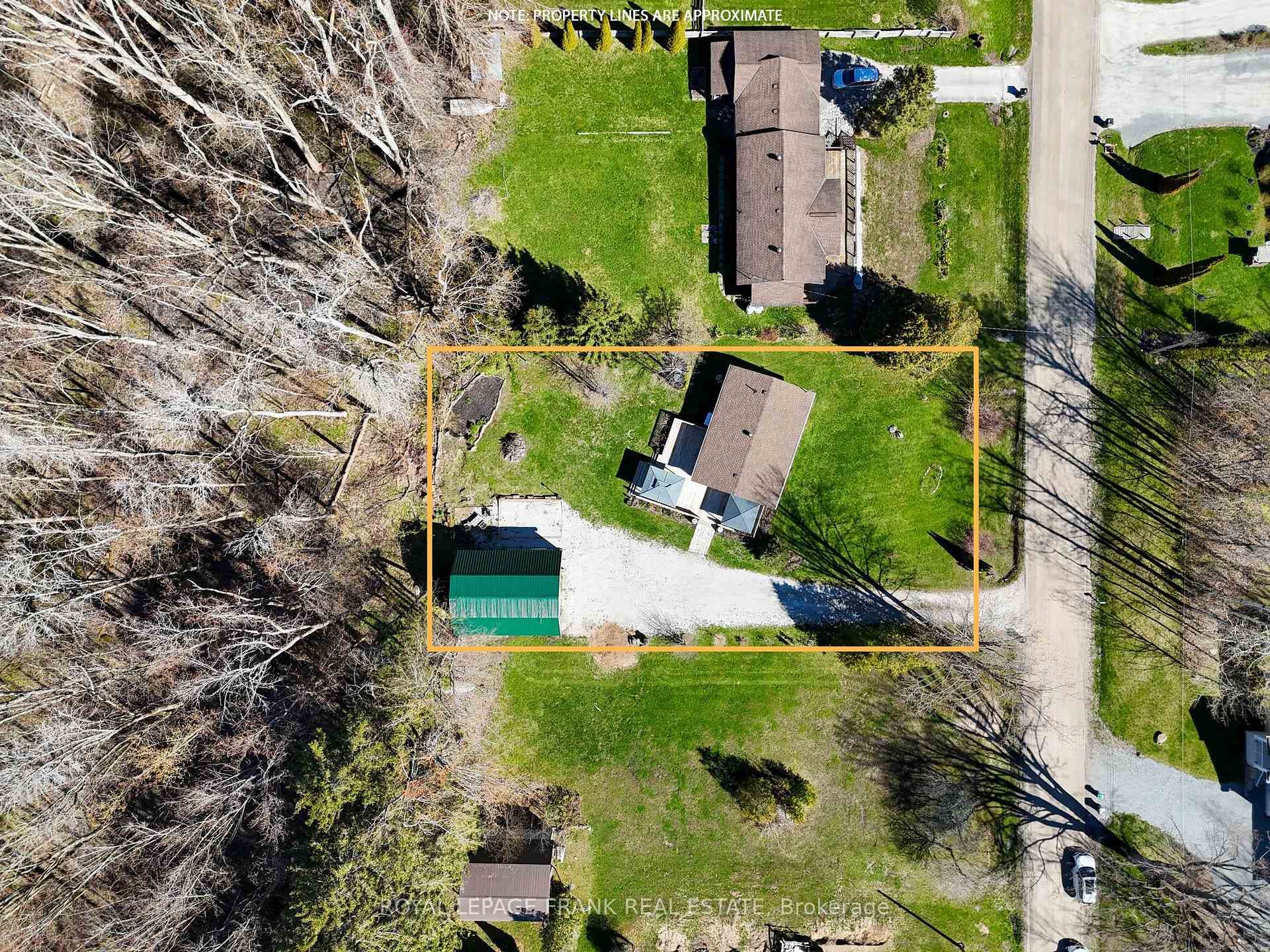 3576 John Street photo 28