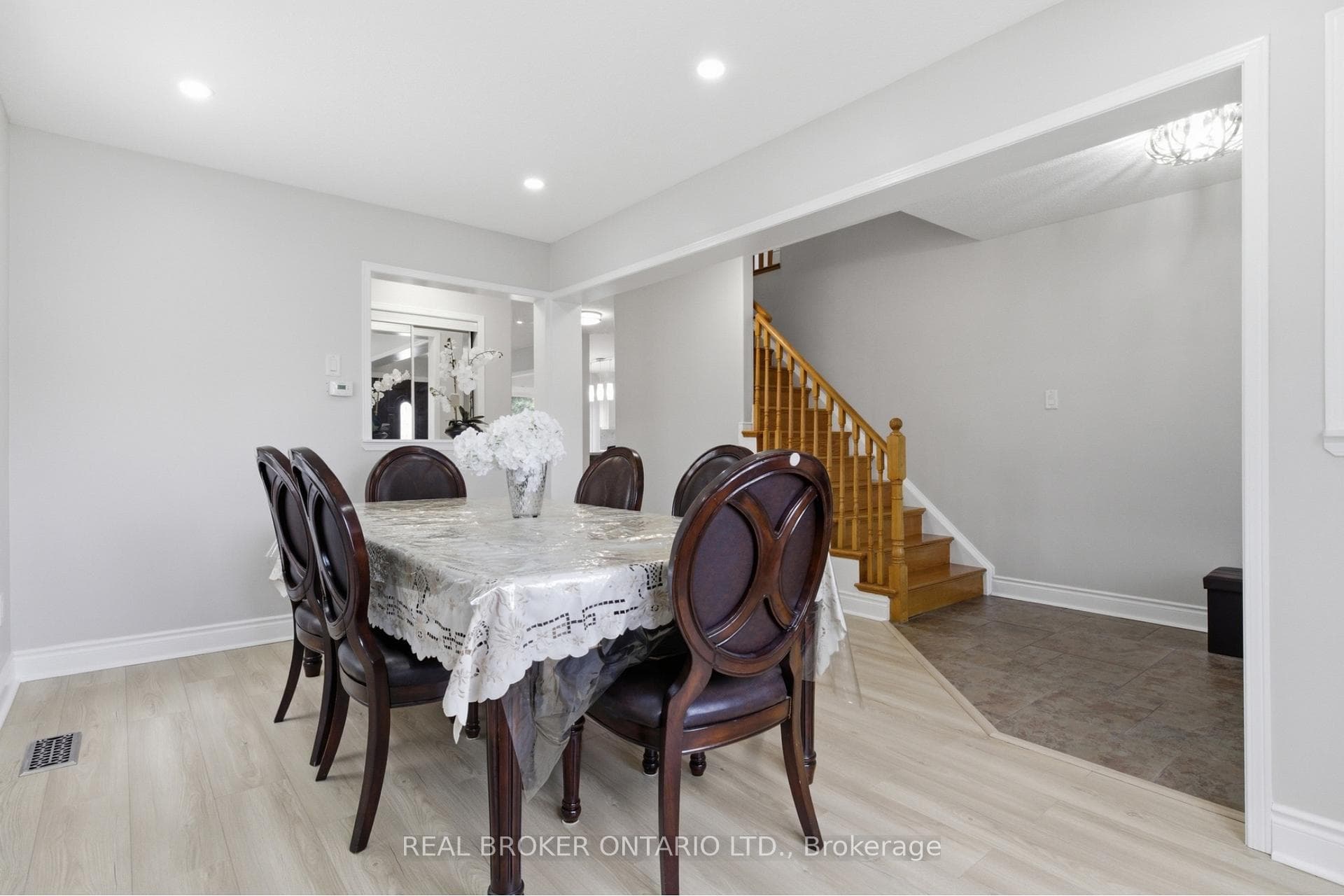 135 Blackburn Drive photo 6
