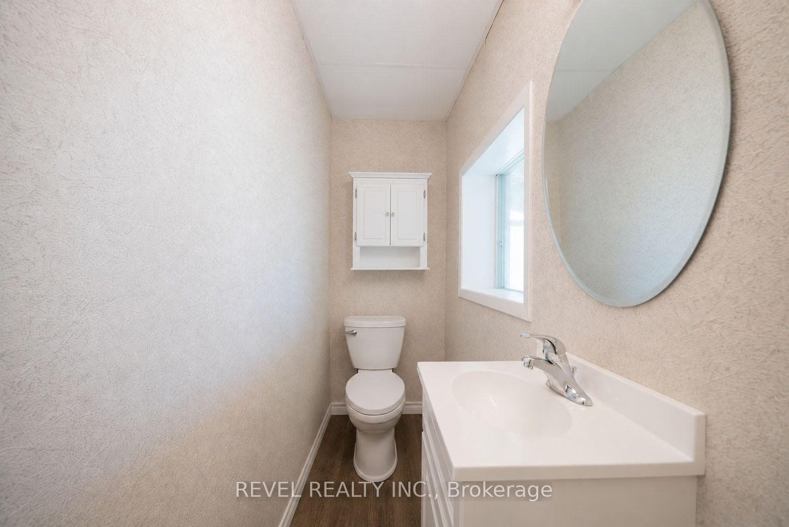 413 Ellis Avenue photo 11