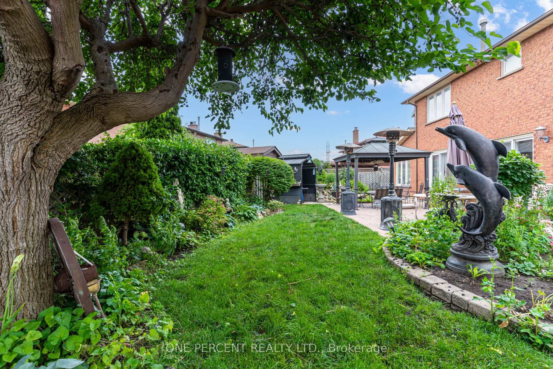 15 Ivory Court photo 36