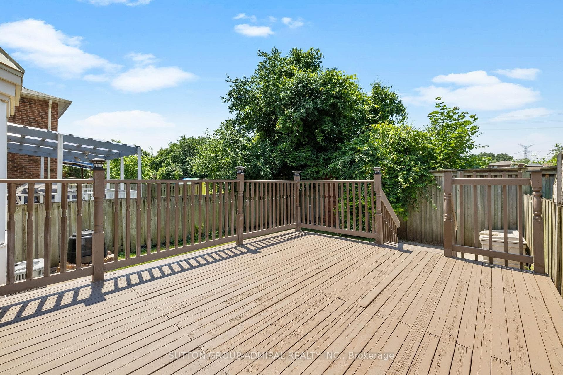 28 White Boulevard photo 33