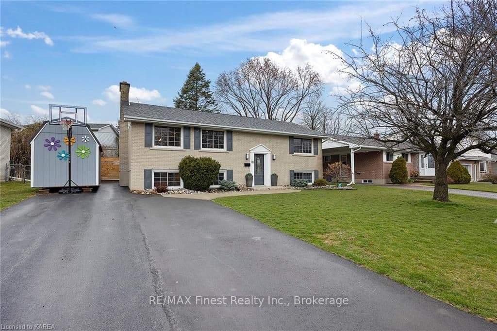 90 BRAEMAR Road photo 3