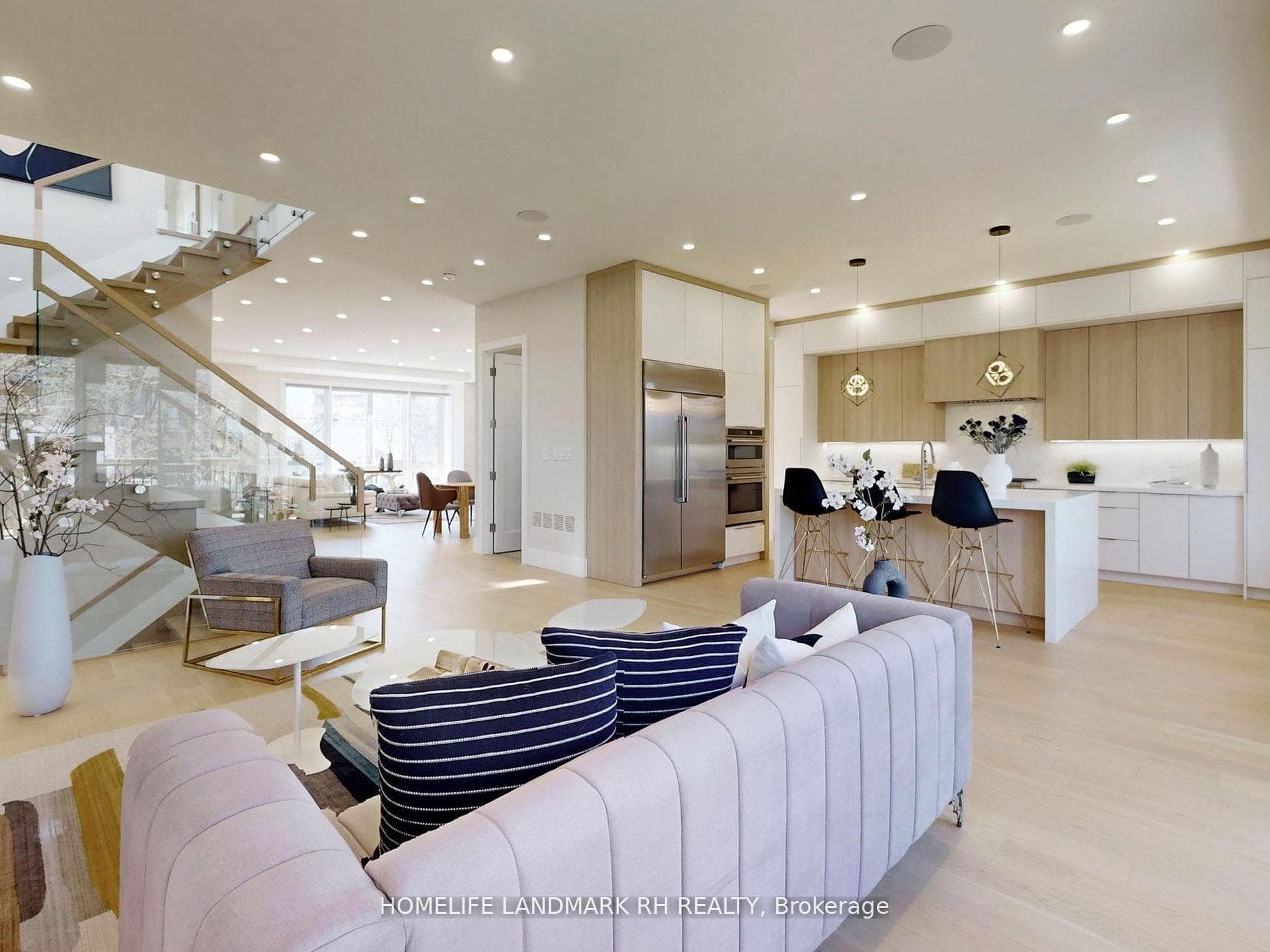 18 Almont Road photo 8