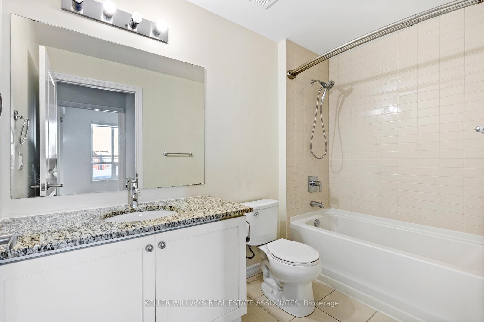2486 Old Bronte Road Unit 311 photo 15