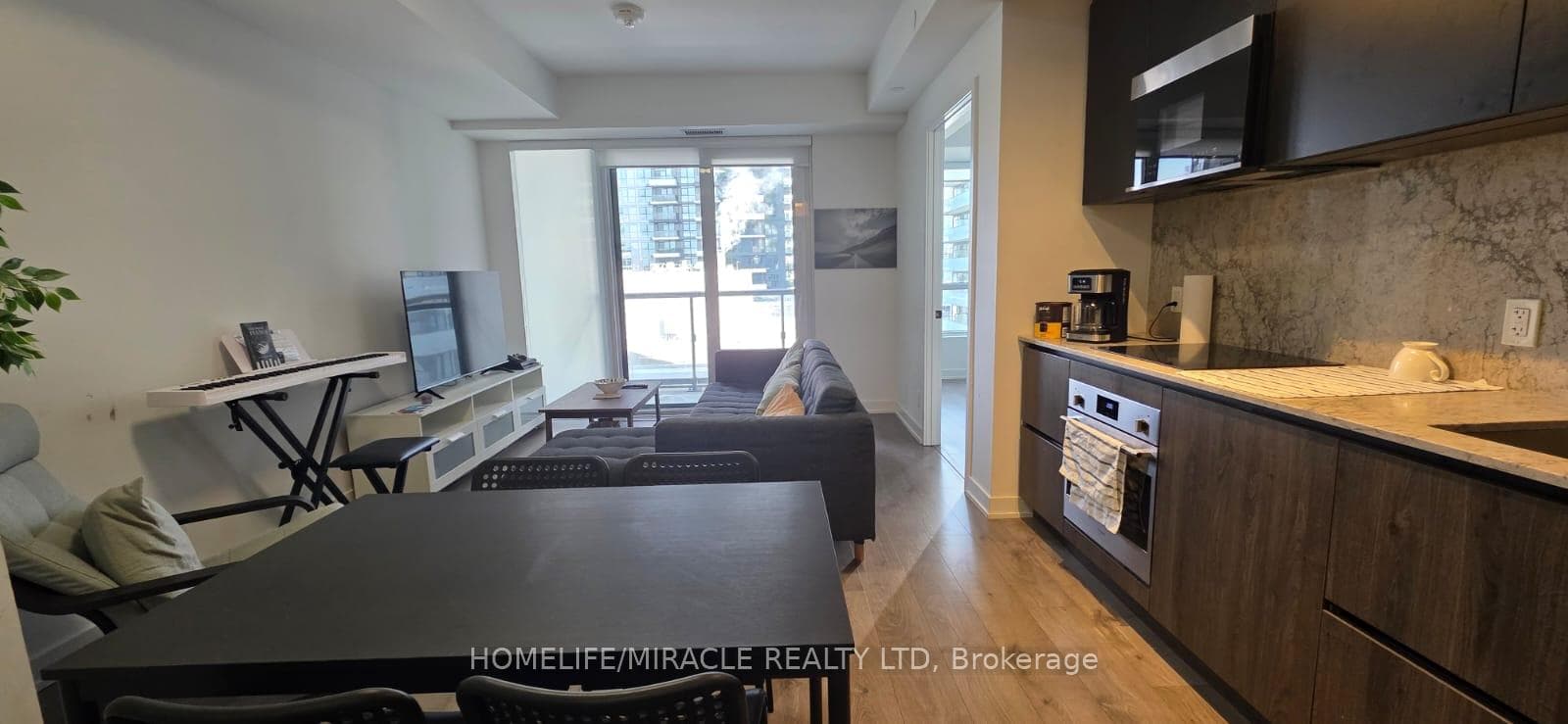 108 Peter Street Unit 1306 photo 5