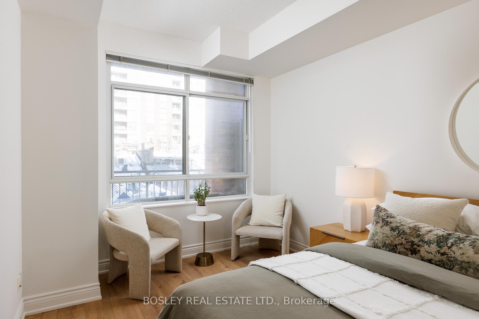 39 Jarvis Street Unit 505 photo 17