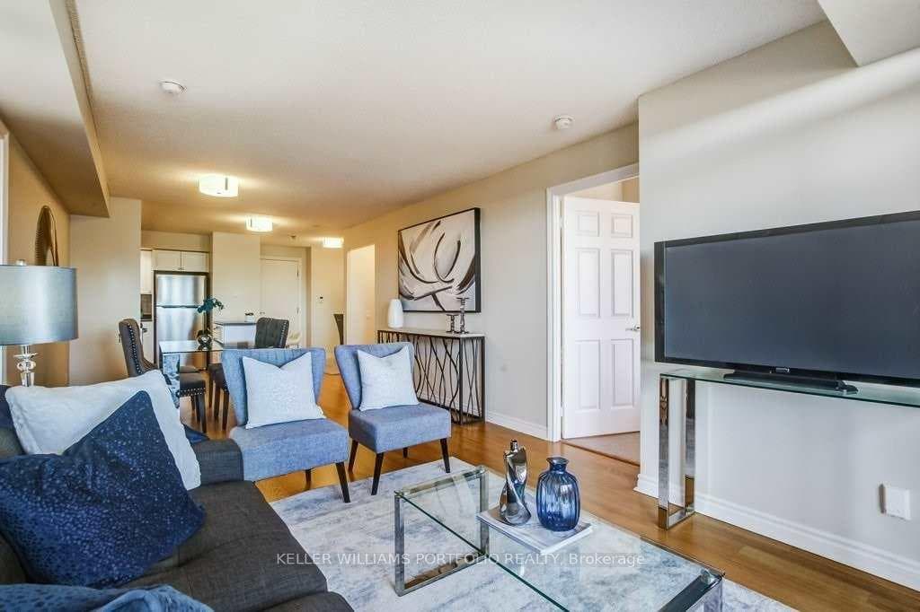 5229 Dundas Street Unit 707 photo 8