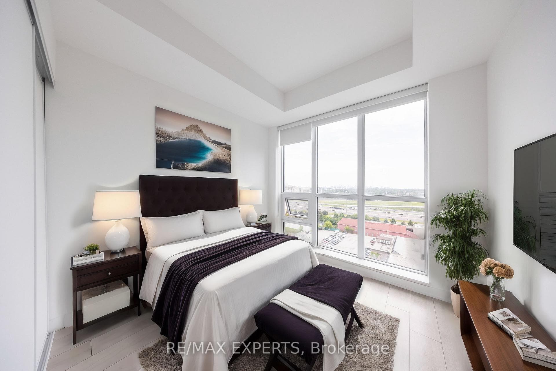 31 Tippett Road Unit 1410 photo 11