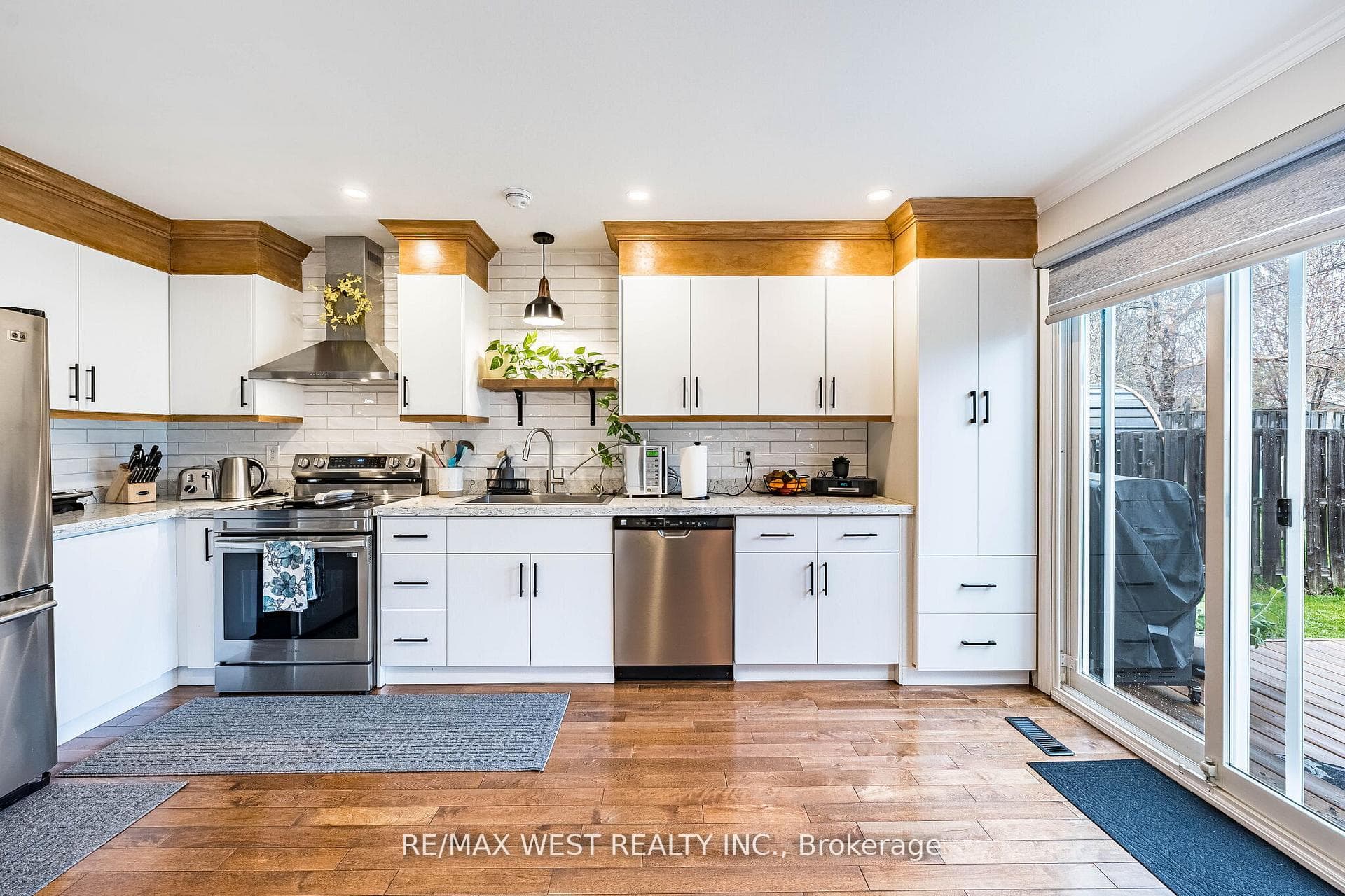5 Moir Crescent photo 12