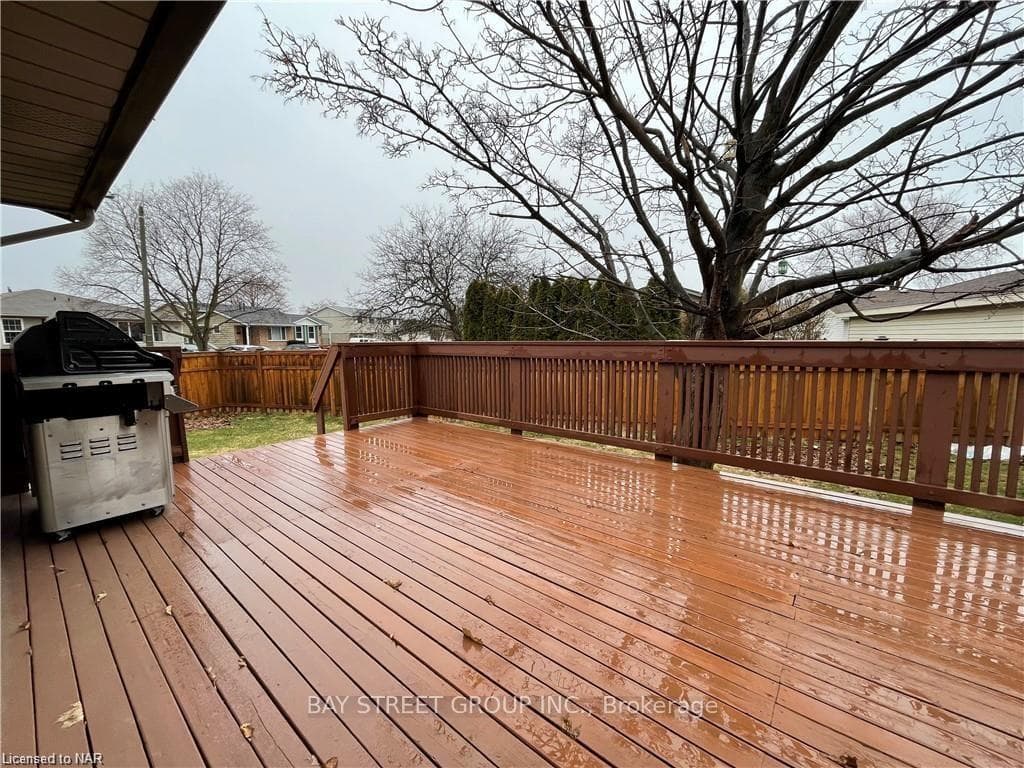75 Bula Drive Unit Upper photo 9