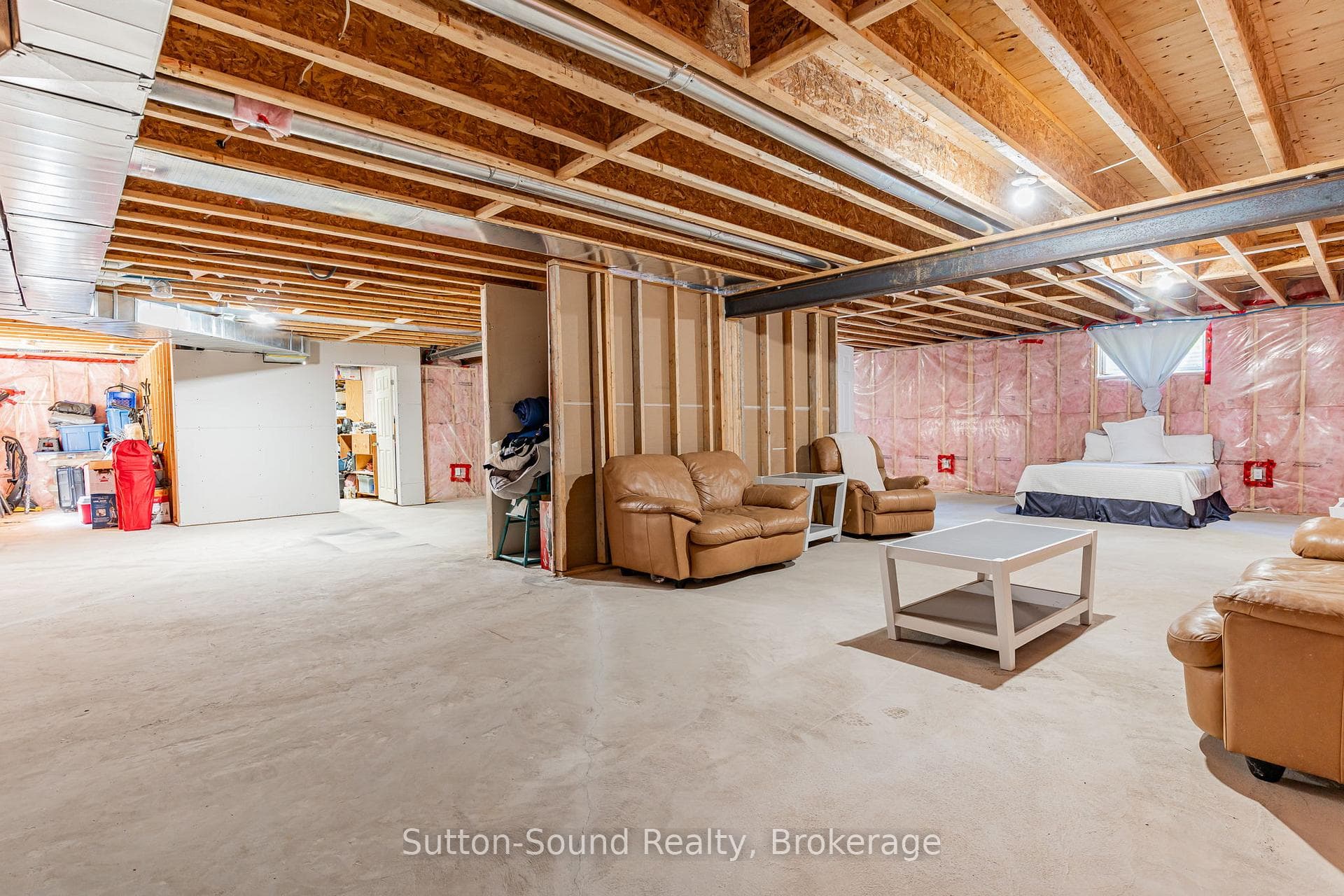 170 Lakeshore Road photo 35