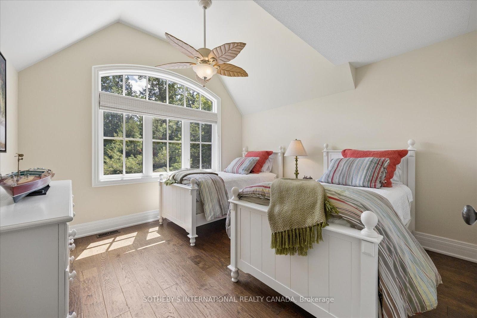 1214 Hamilton Road Unit 7 photo 29