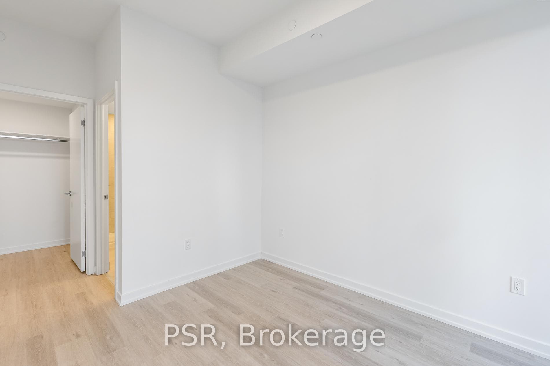 4365 Bloor Street Unit 511 photo 11