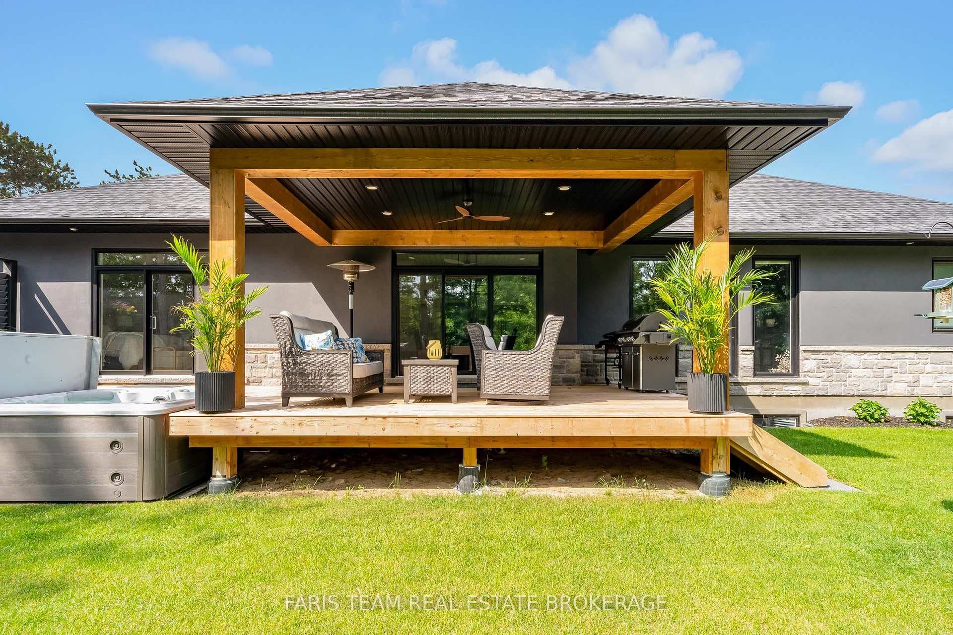 7 Reynolds Road photo 43