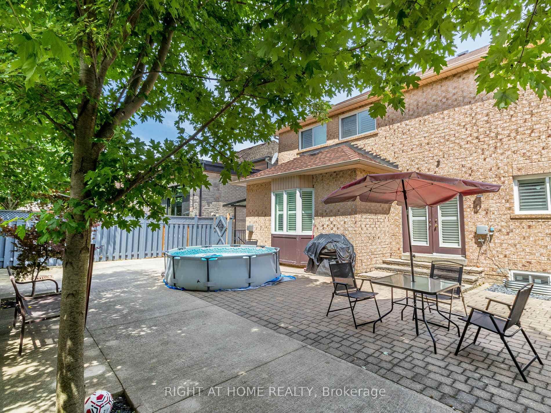 1 Ferdinand Avenue photo 34