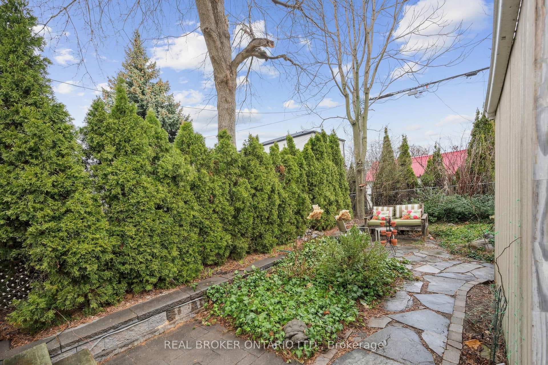 105 Wiley Avenue photo 21