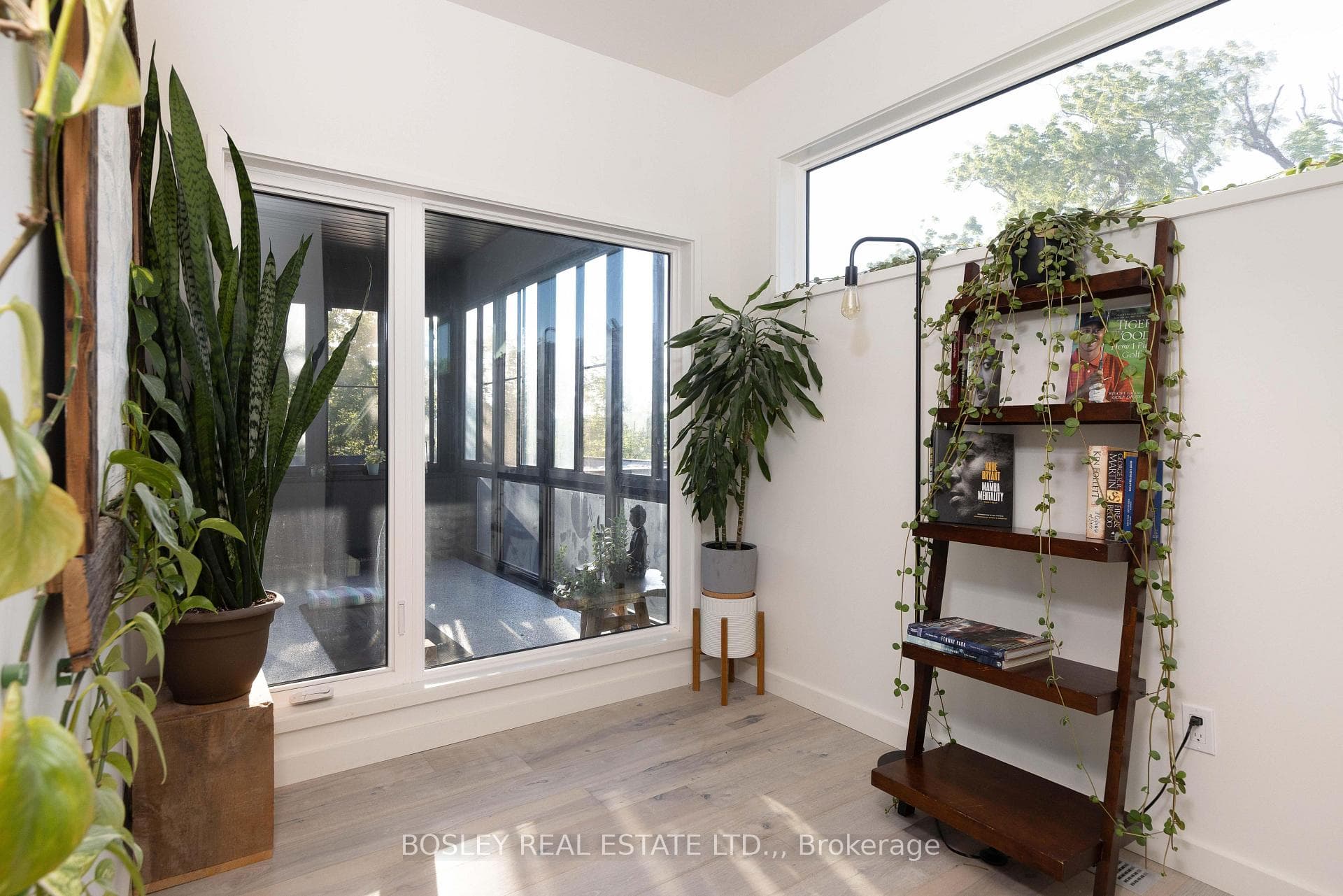 Second floor landing