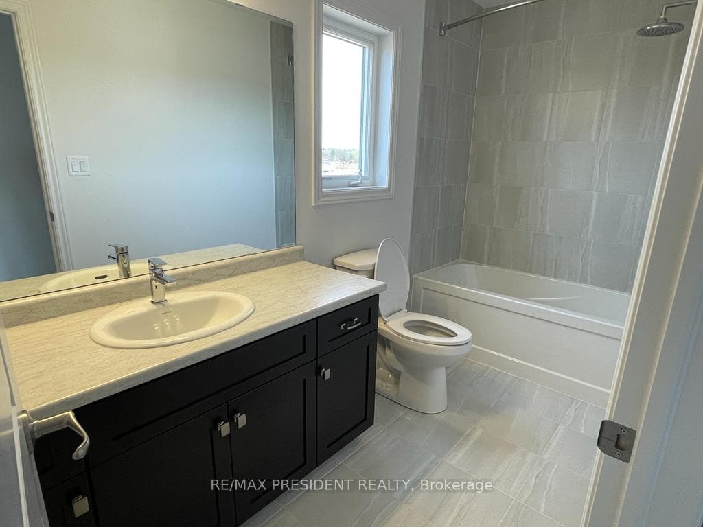35 Whitton Drive photo 16