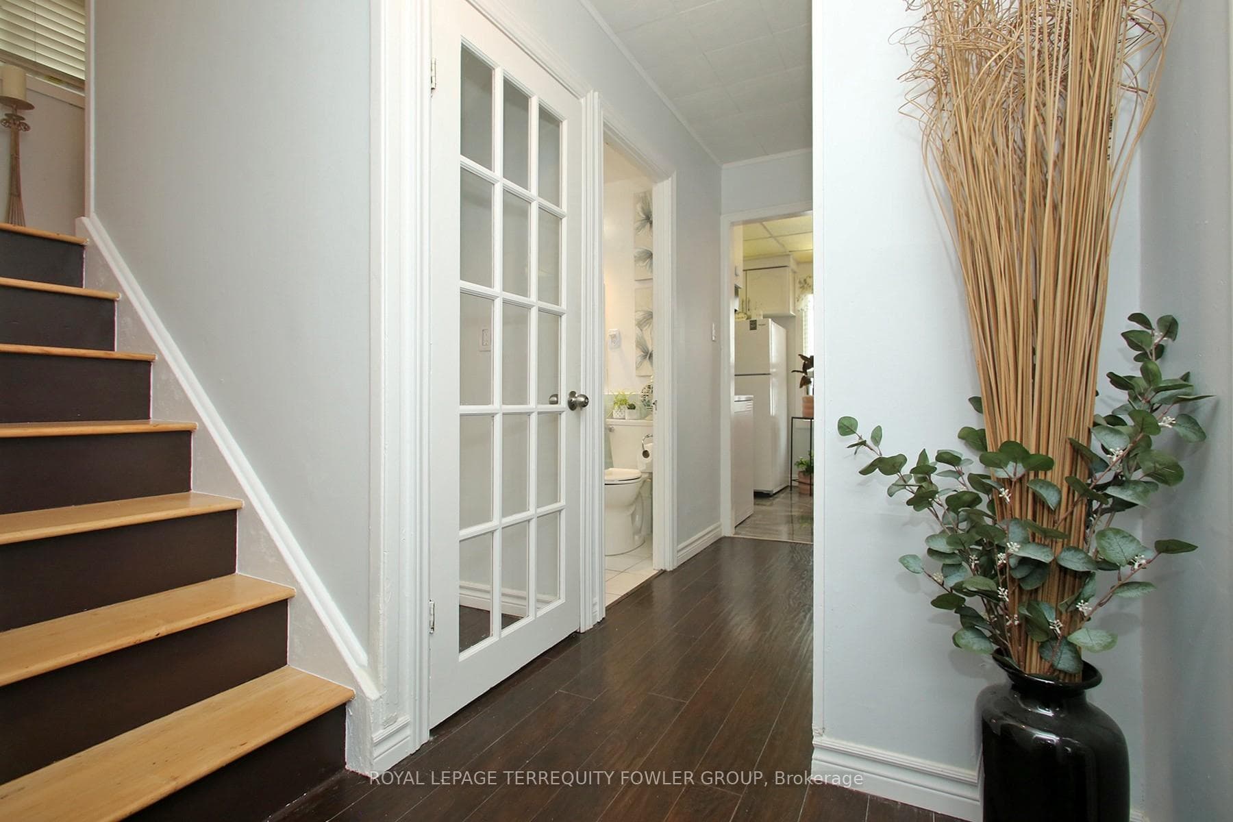 98 Hearst Circle photo 26