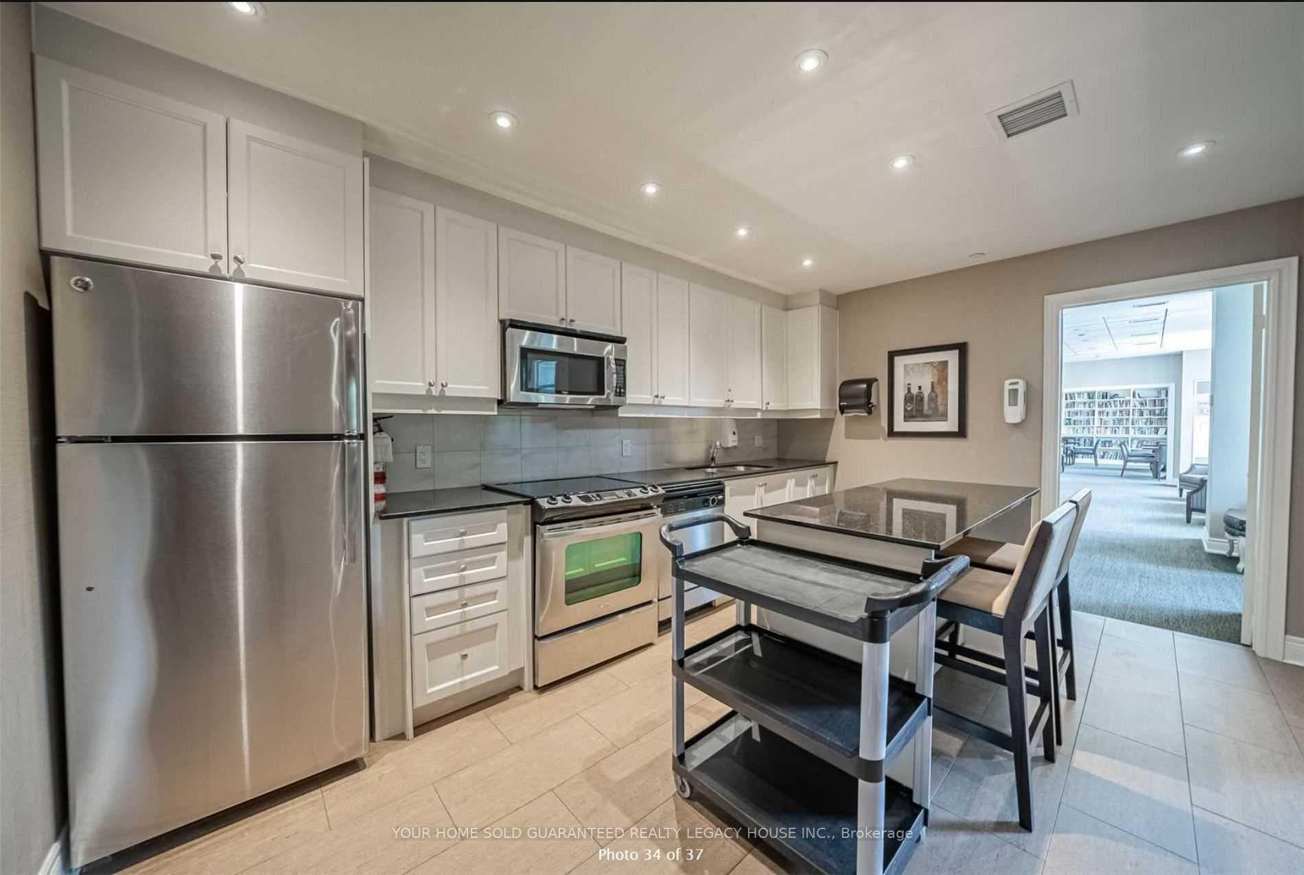 701 Sheppard Avenue Unit 210 photo 19