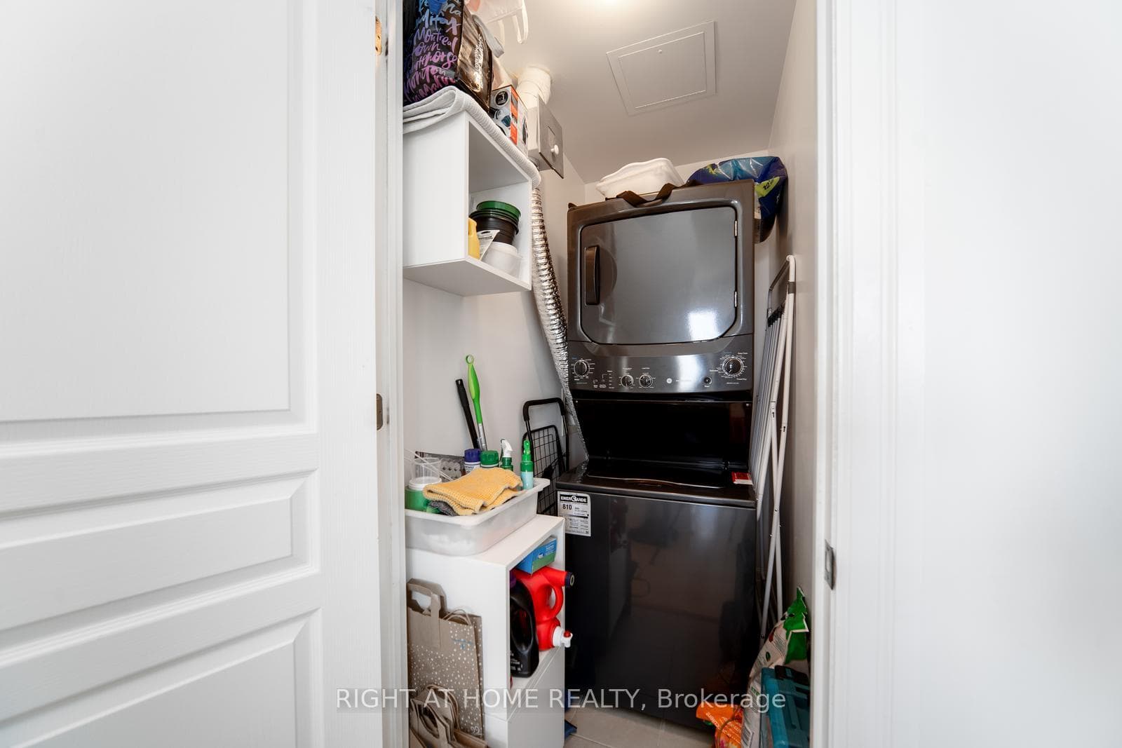 777 Steeles Avenue Unit LPH8 photo 25
