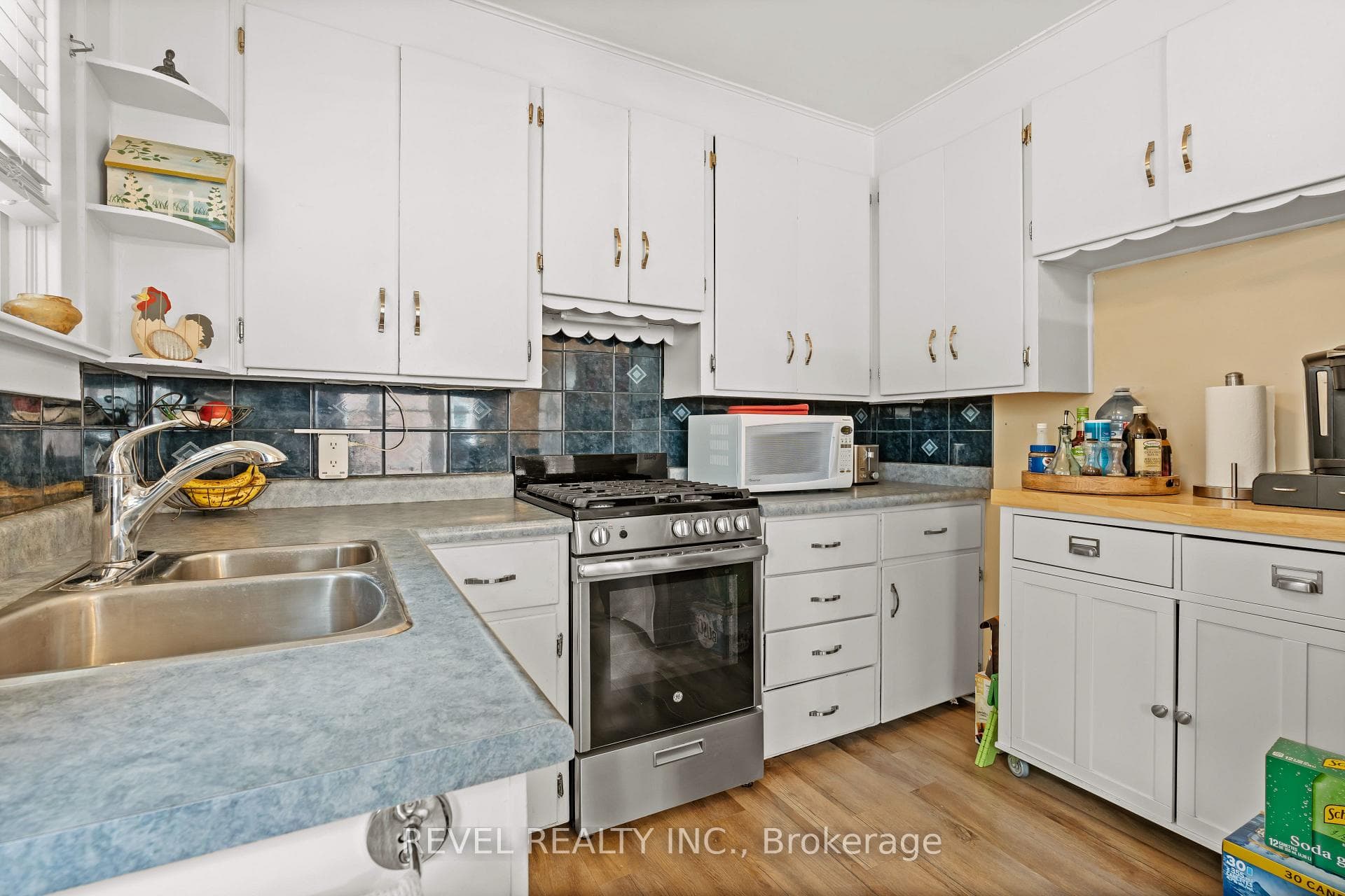 496 Devonshire Avenue photo 19