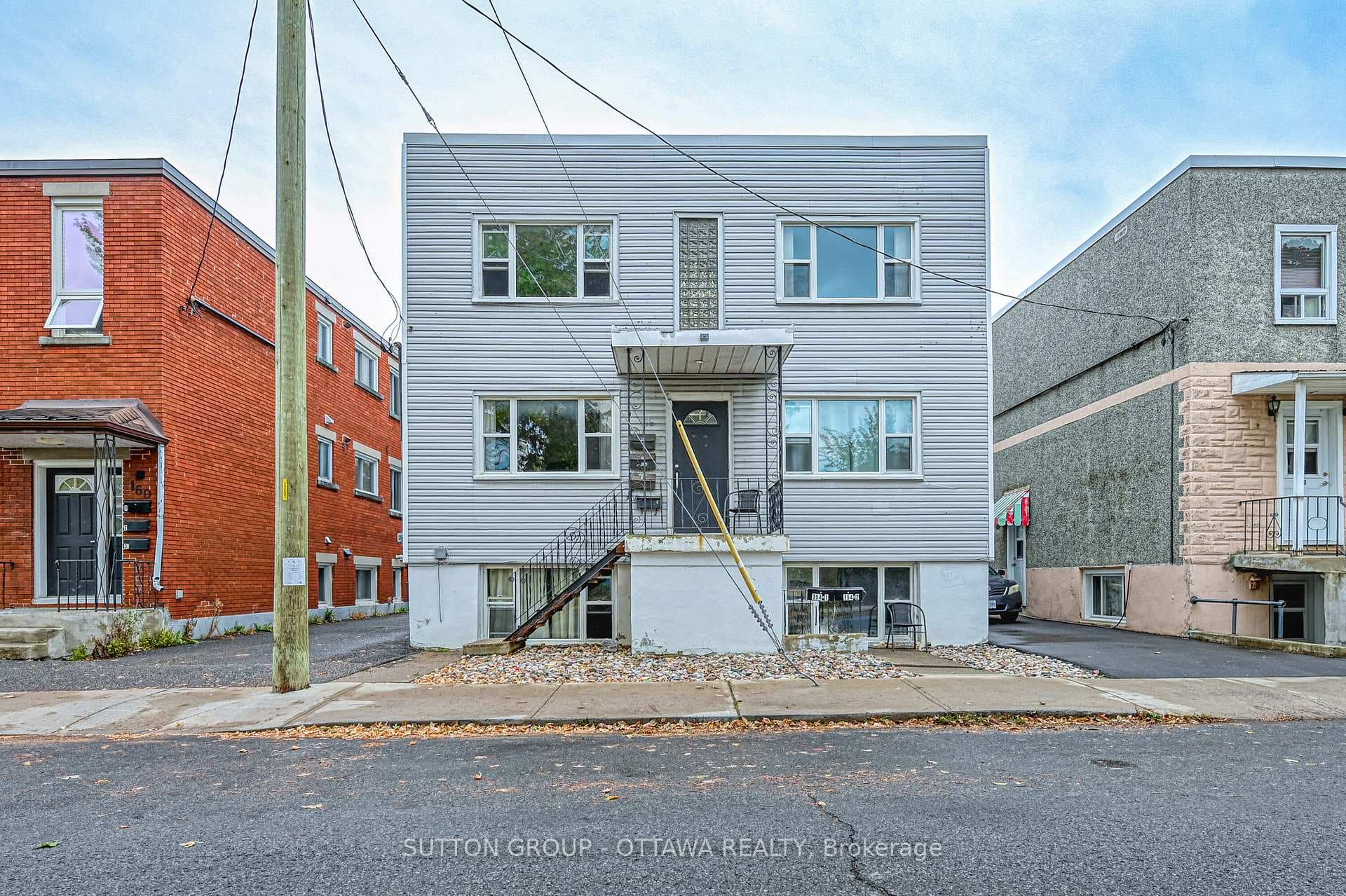154-156 Dagmar Avenue photo 1