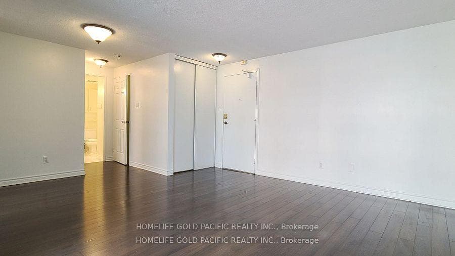 89 McCaul Street Unit 921 photo 5