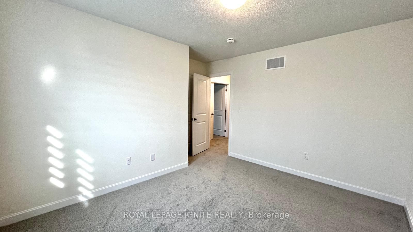85 Oakmont Drive photo 14