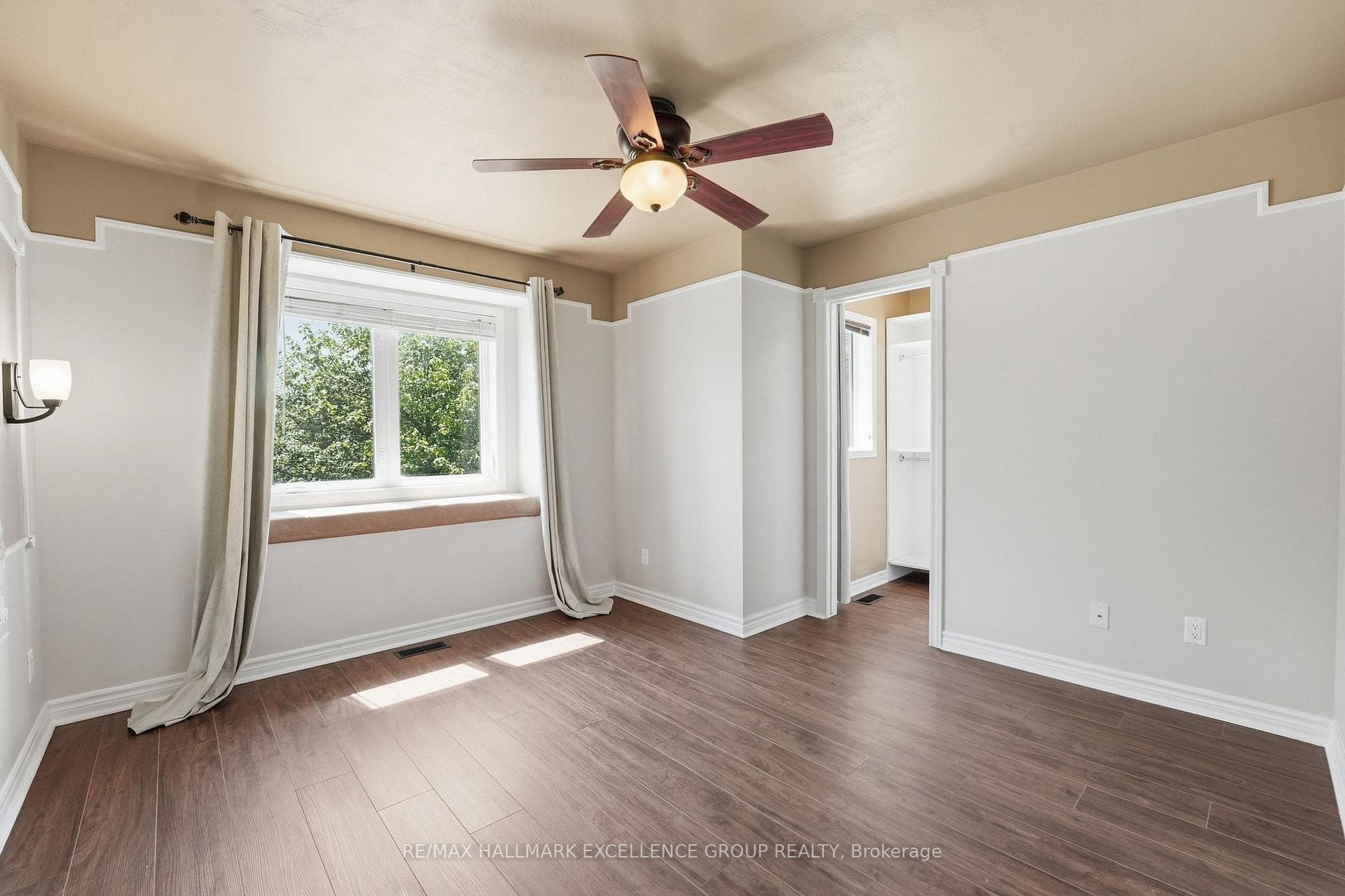 887 Nesting Way photo 26