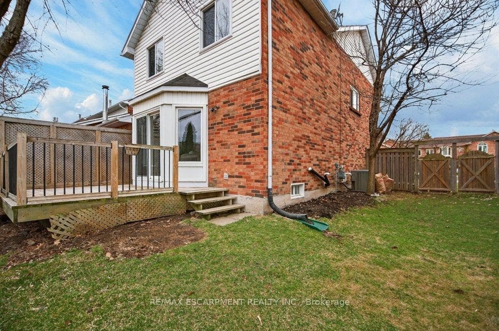 2067 Chrisdon Road photo 40