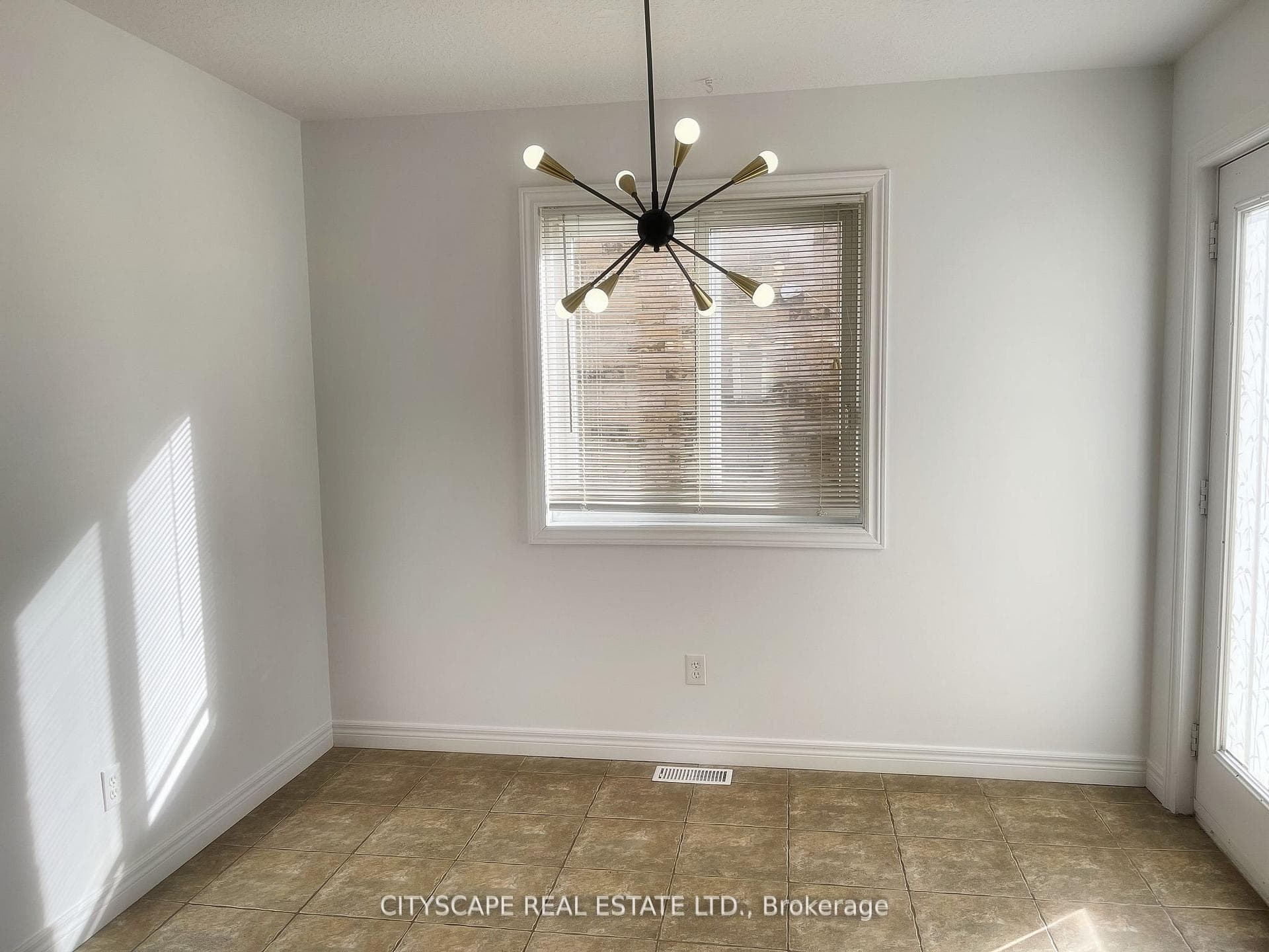 544 Robert Ferrie Drive photo 15