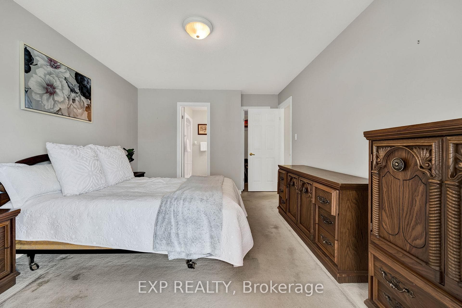 35 Balsam Trail photo 8