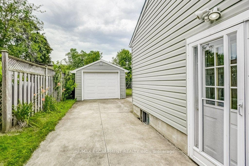 51 Fairview Road photo 20