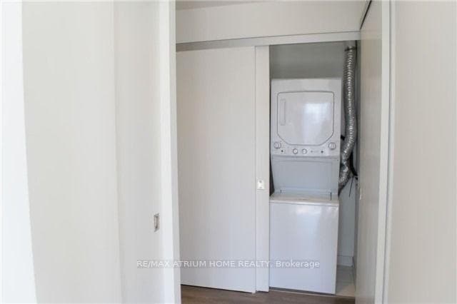 159 Dundas Street Unit 3401 photo 10